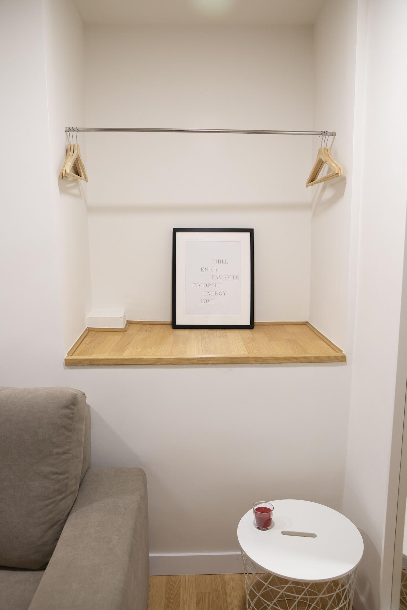 Hostal Montaloya Madrid Bagian luar foto