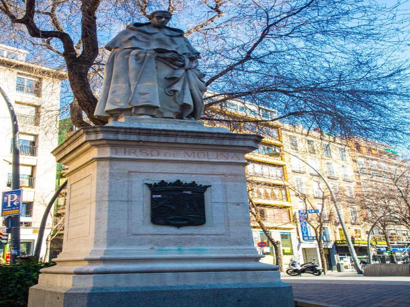 Hostal Montaloya Madrid Bagian luar foto