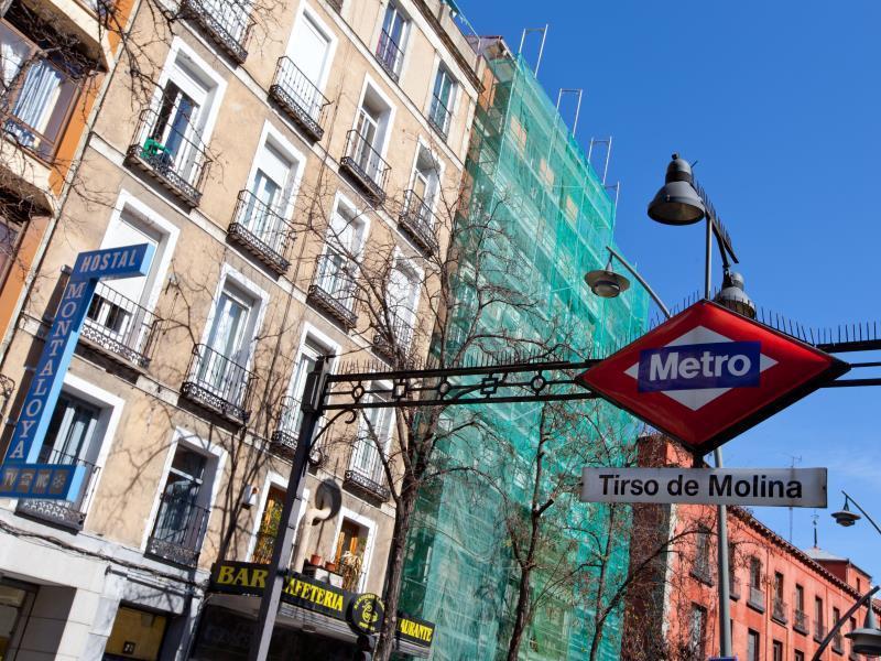 Hostal Montaloya Madrid Bagian luar foto