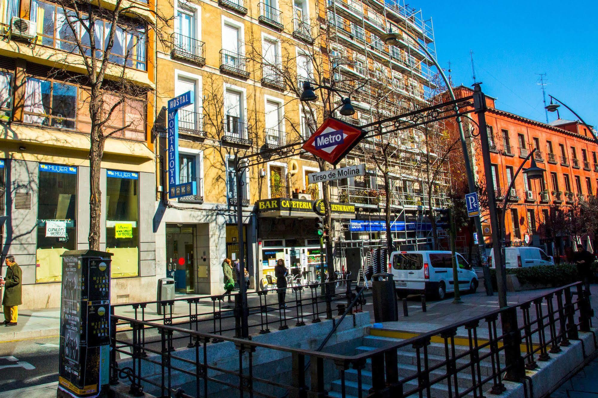 Hostal Montaloya Madrid Bagian luar foto